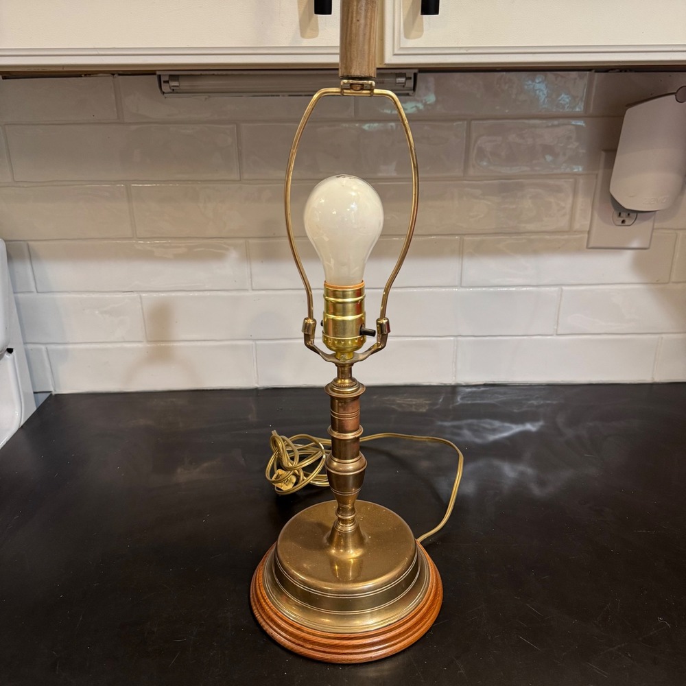 Table Lamp Home Decor 21.5in Gold Brass Wood Base Traditional Vintage Portugal
